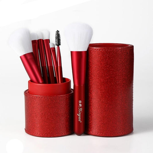 Ensemble de pinceaux de maquillage rouge